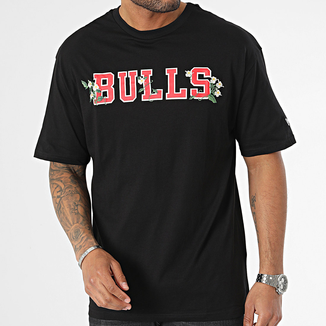 NEW ERA BULLS EMB FLORAL KİŞİLƏR ÜÇÜN KÖYNƏK