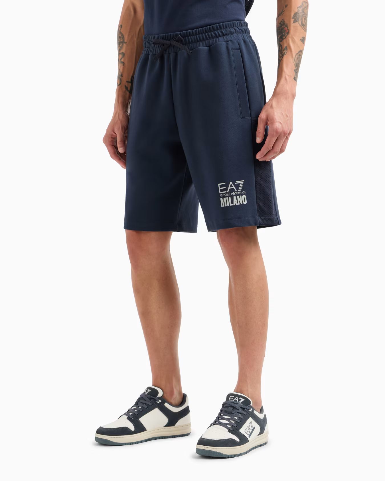 Emporio Armani EA7 Logo Series Kişilər üçün şortlar