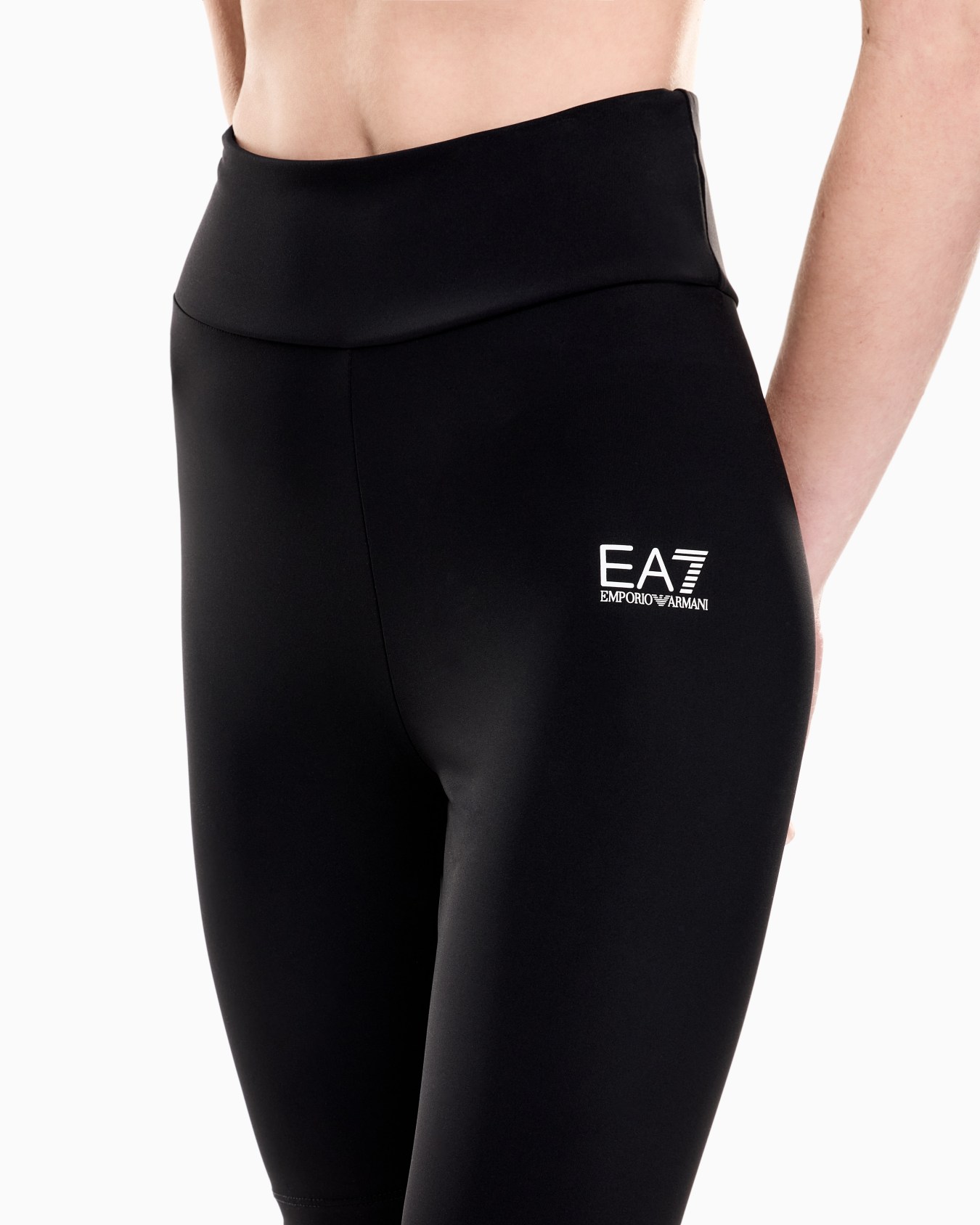 Emporio Armani EA7 Dynamic Athlete Qadınlar üçün velosipedçi şortları
