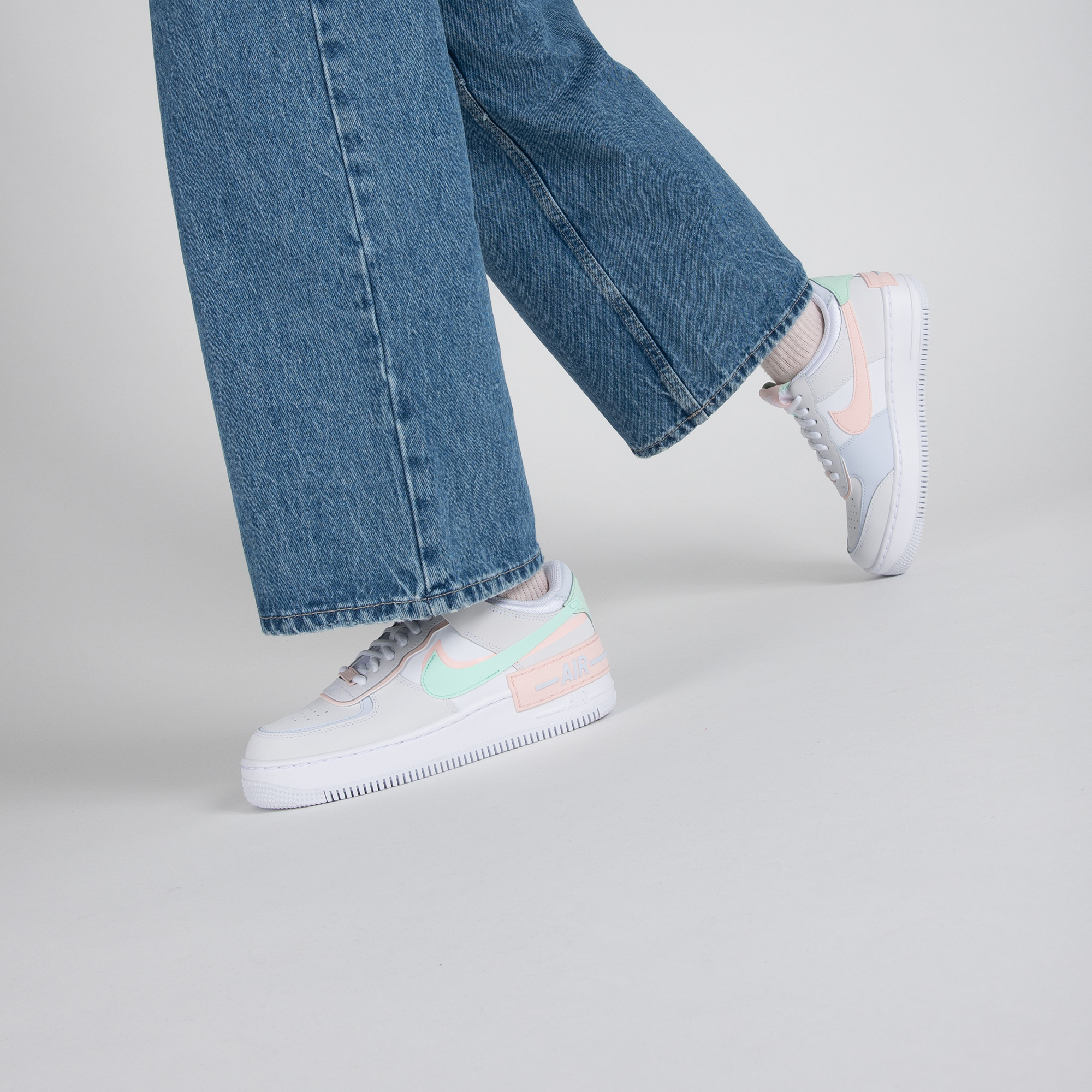 NIKE AIR FORCE 1 SHADOW