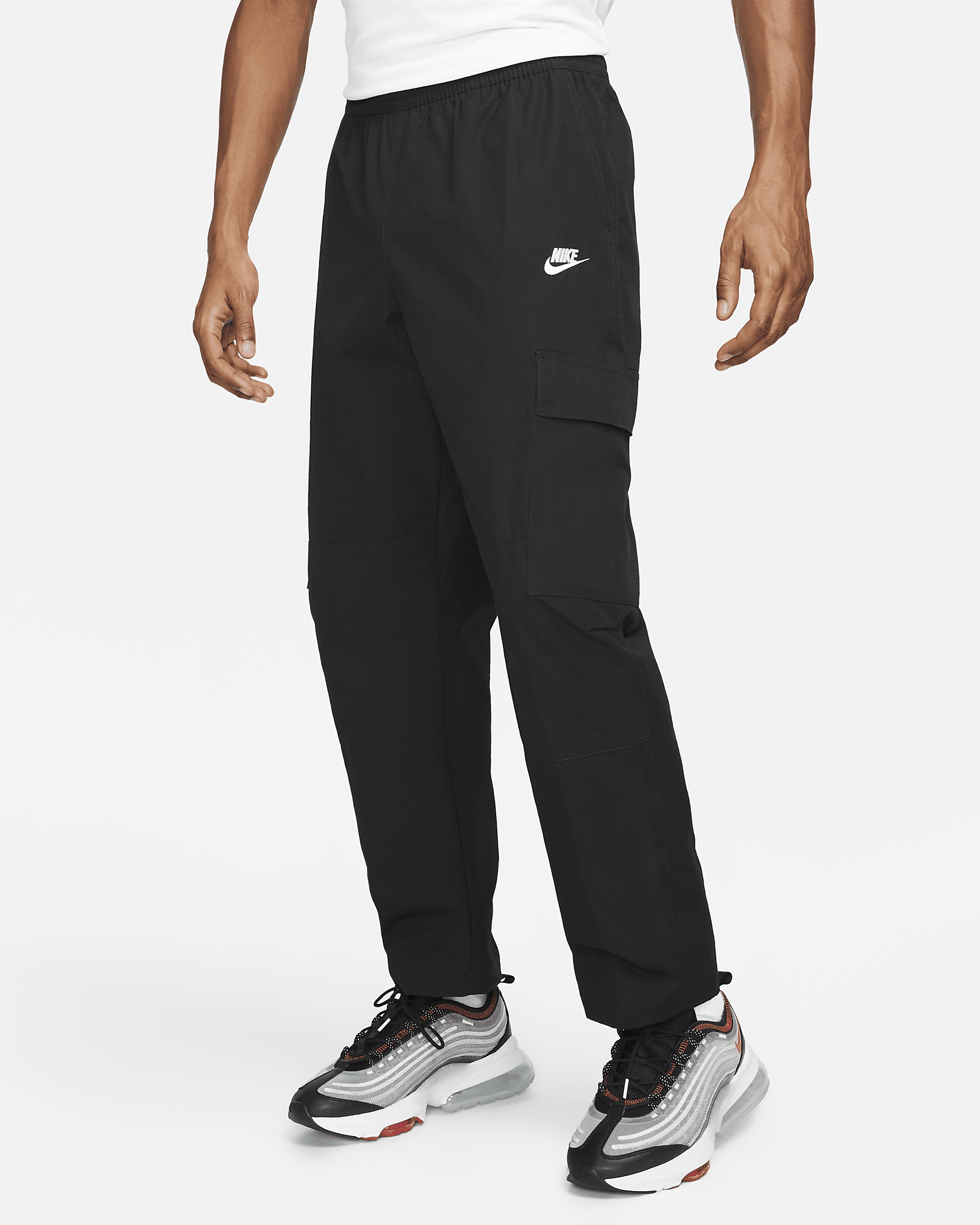 NIKE CLUB
MEN'S CARGO PANTS