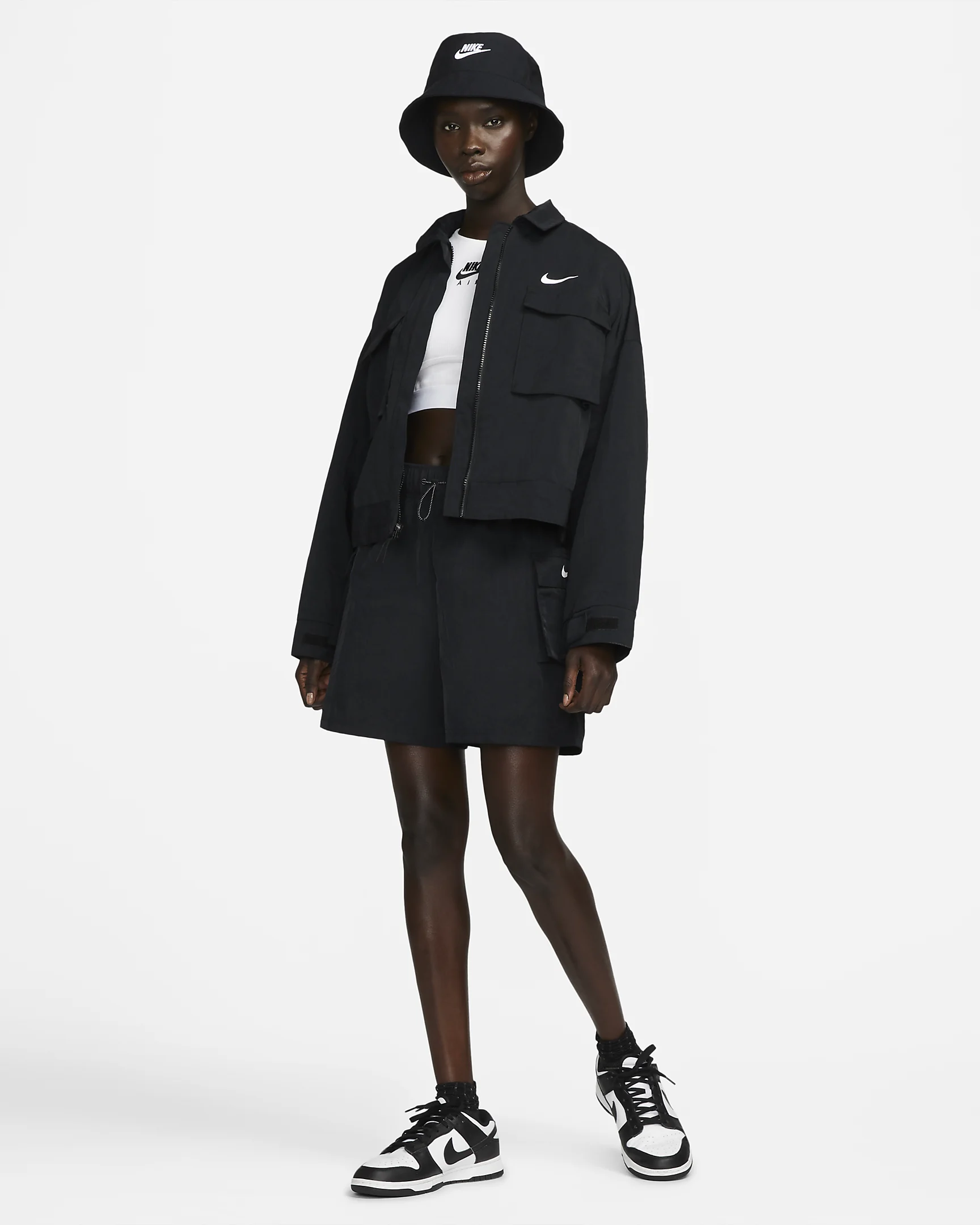 NIKE SPORTSWEAR ESSNTL WVN HR QADIN ŞORTLARI