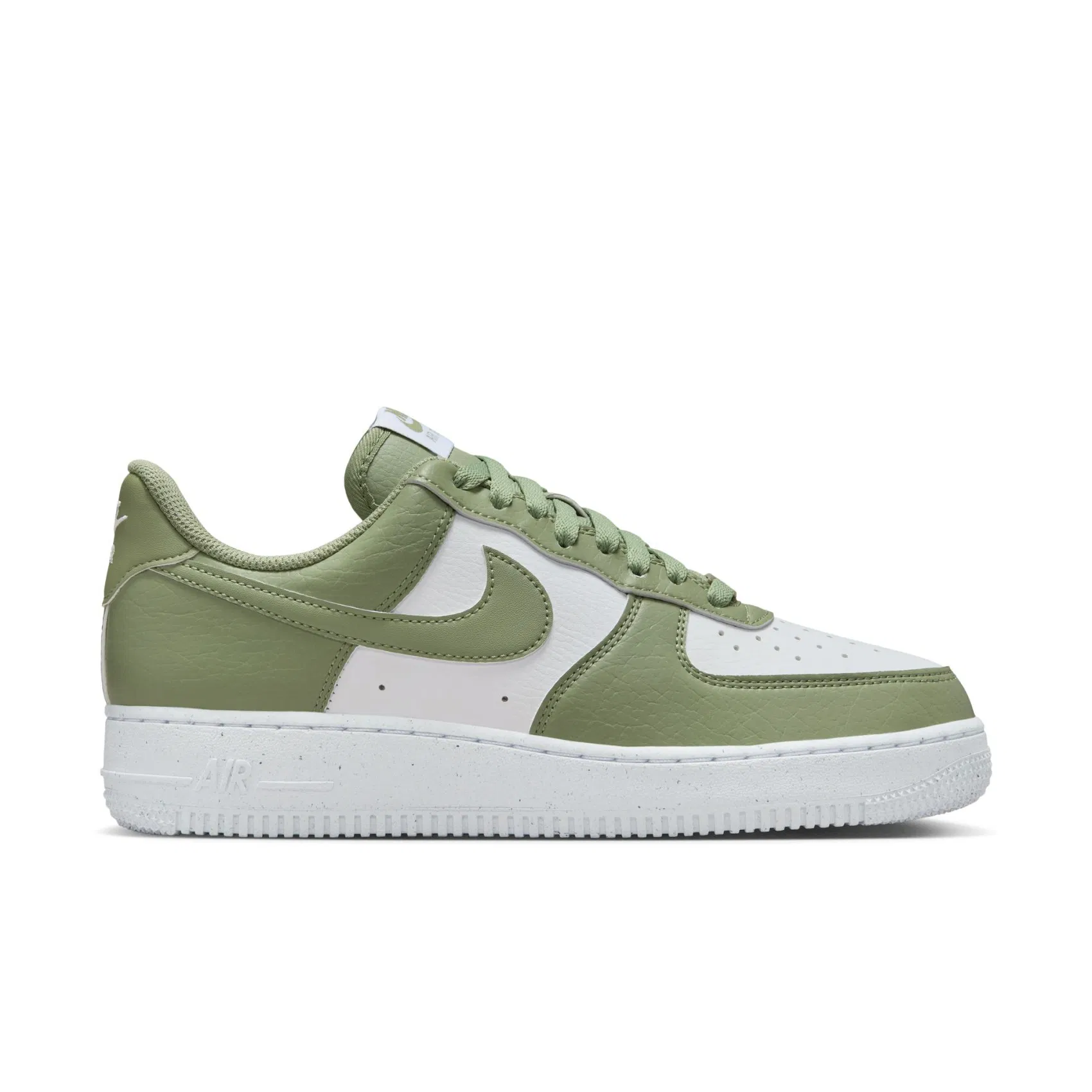 Nike Air Force 1 '07 Next Nature Qadınlar üçün krosovkalar