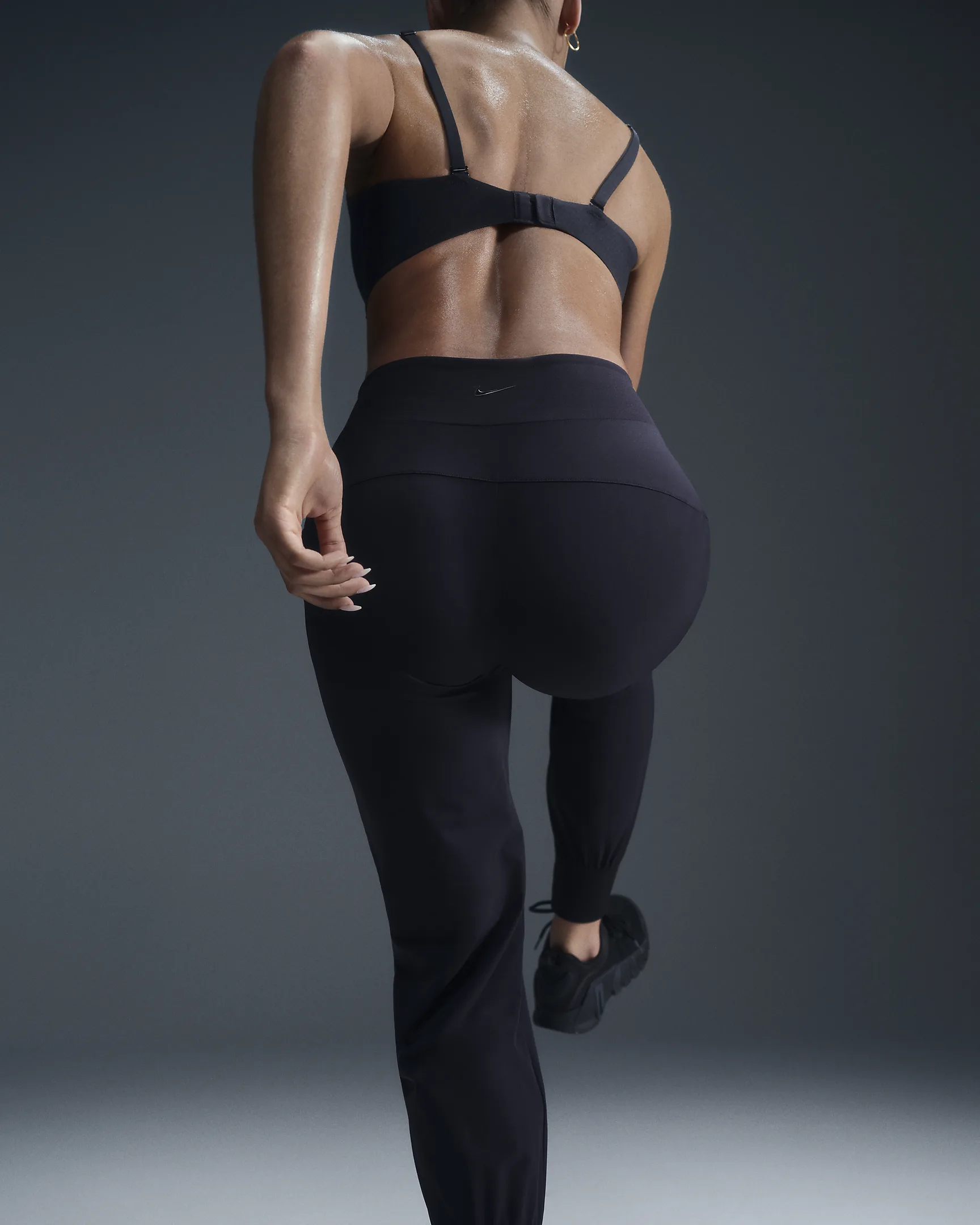 NIKE Dri-FIT Bliss QADIN LEGİNSLƏRİ