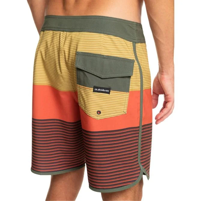 QUIKSILVER SURFSILK TIJUANA 18" KIŞI ÇIMƏRLIK ŞORTLARI