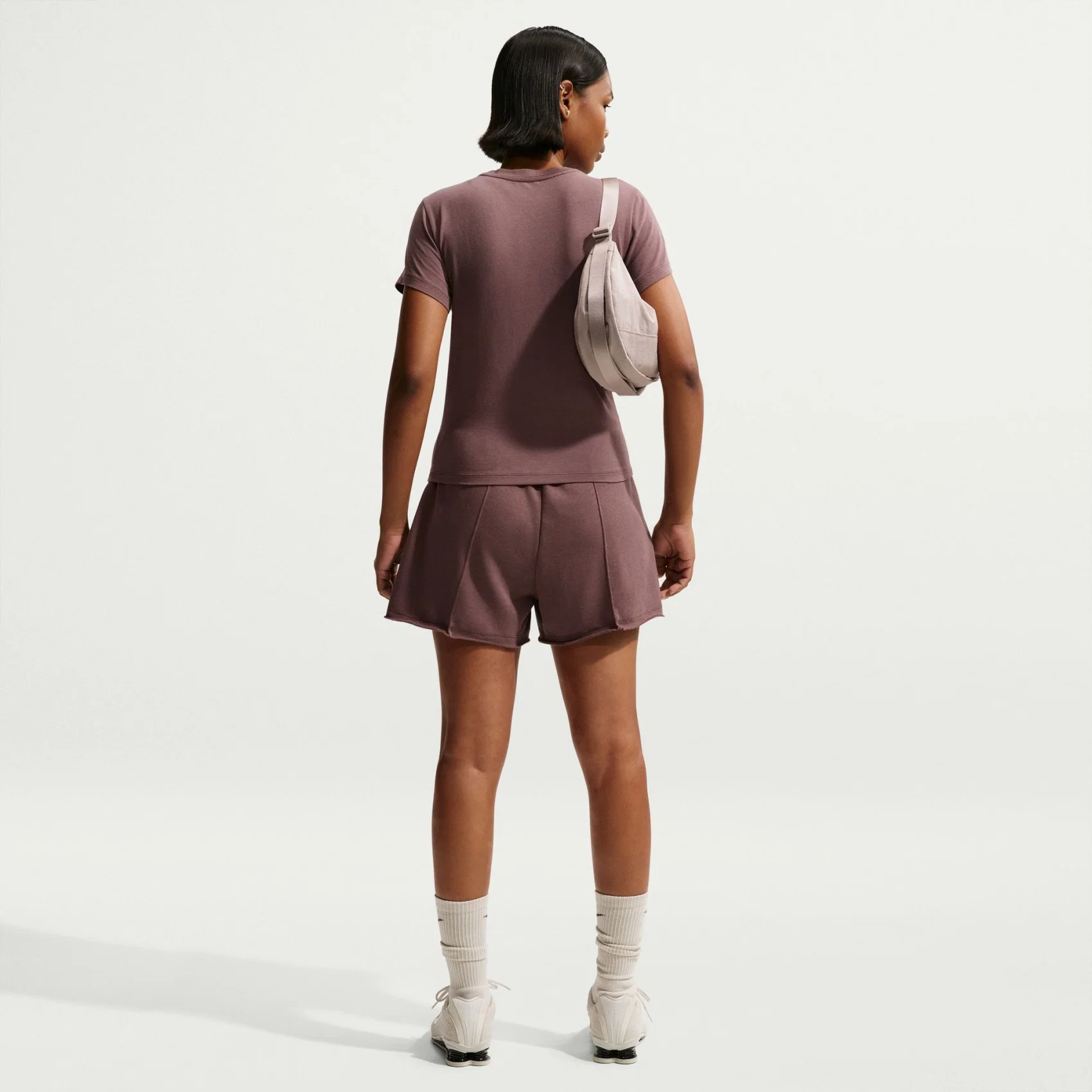 Nike Sportswear Chill Knit Qadınlar üçün qısaqol köynək