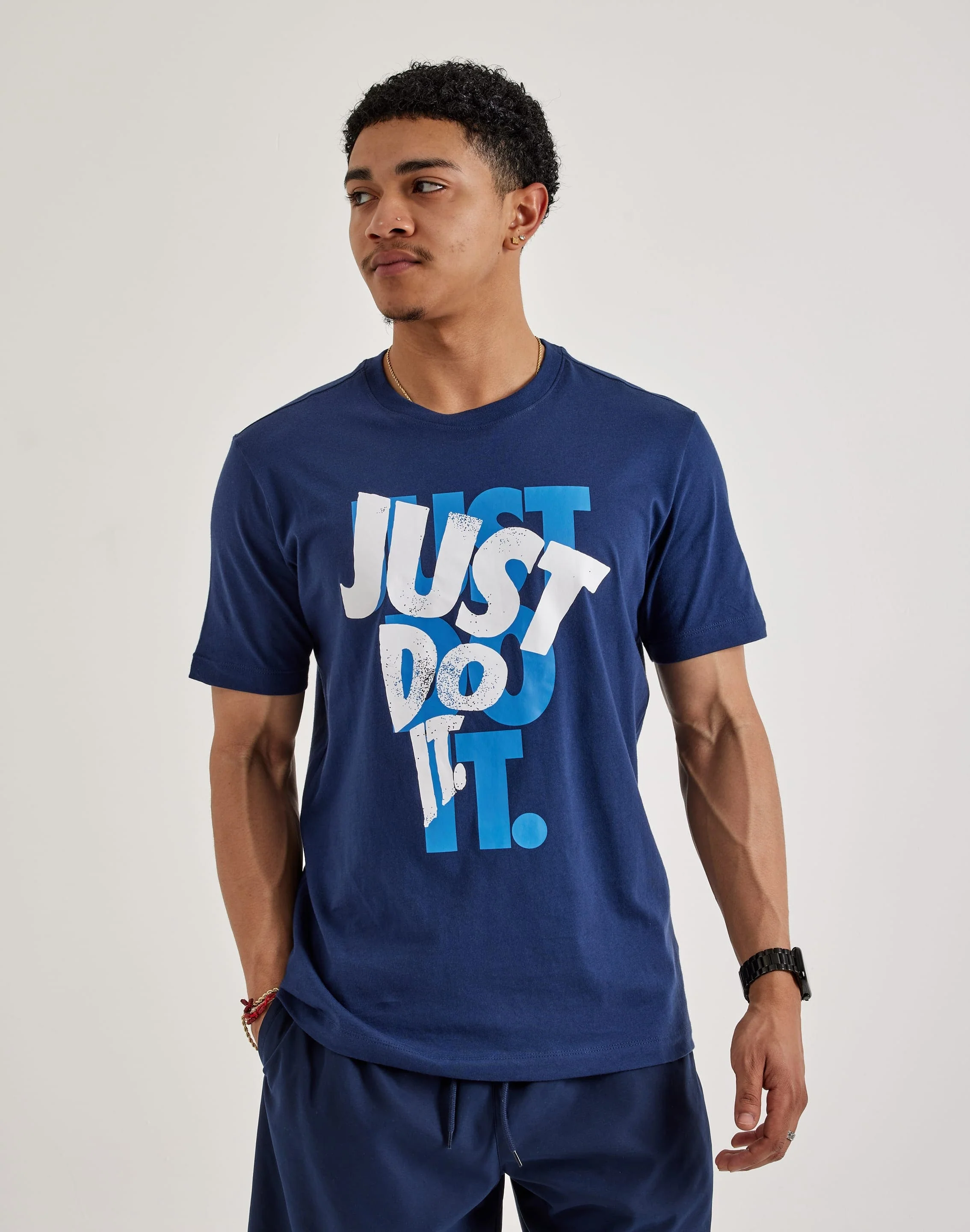 NIKE ESSENTIAL KİŞİ KÖYNƏYİ