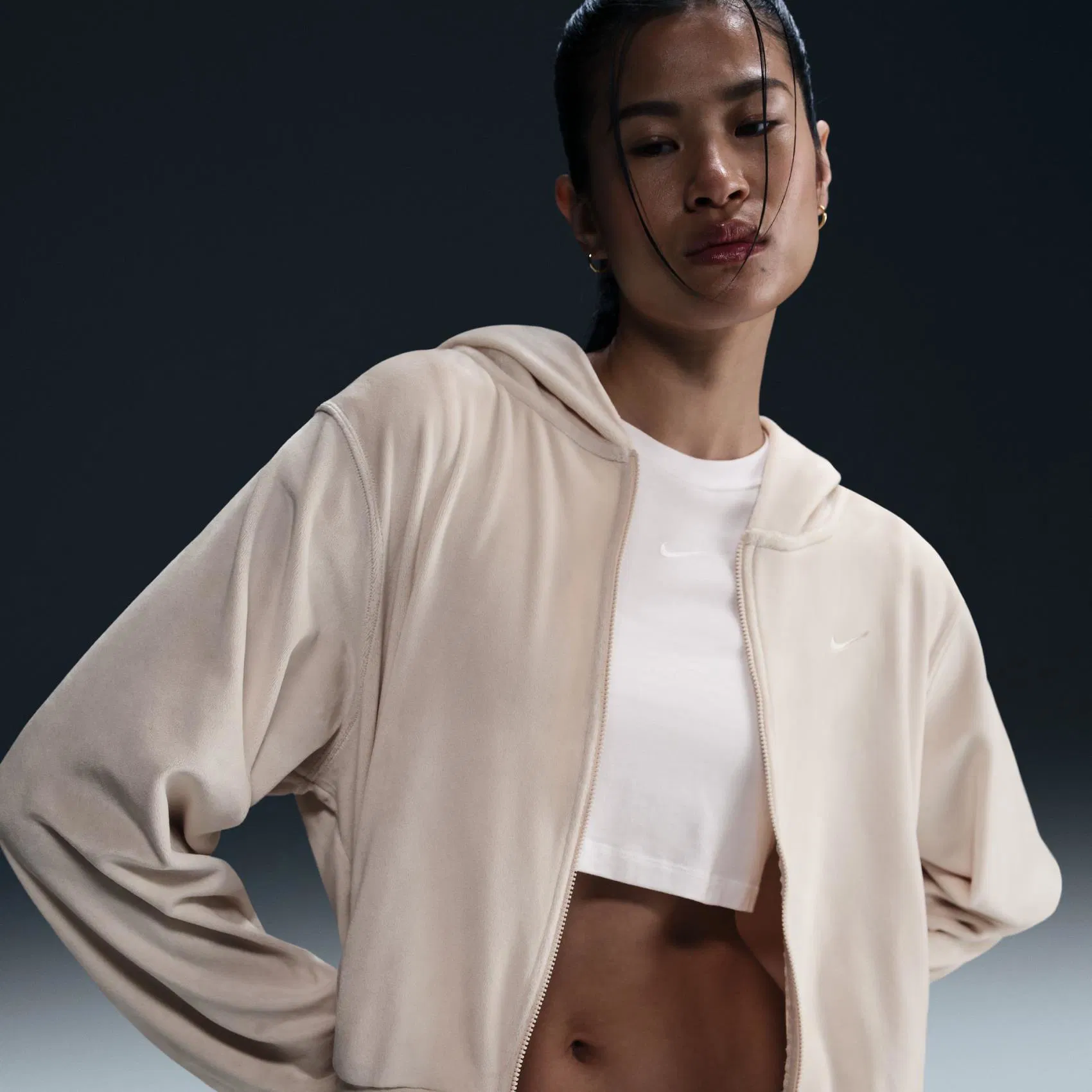 Nike Chill Velour WOMEN'S HOODIE