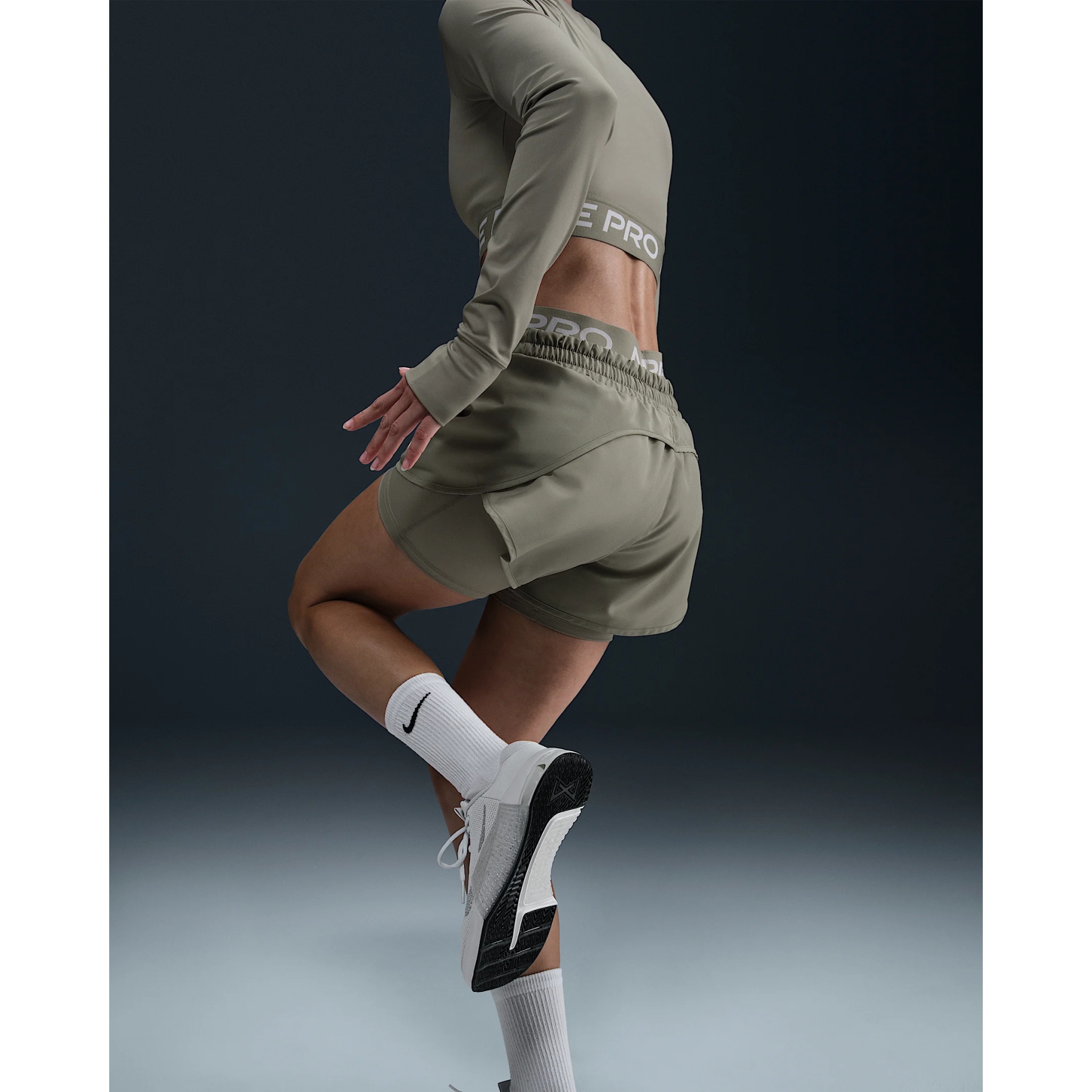 Nike Pro Dri-FIT 2-in-1  QADIN ŞORTLARI