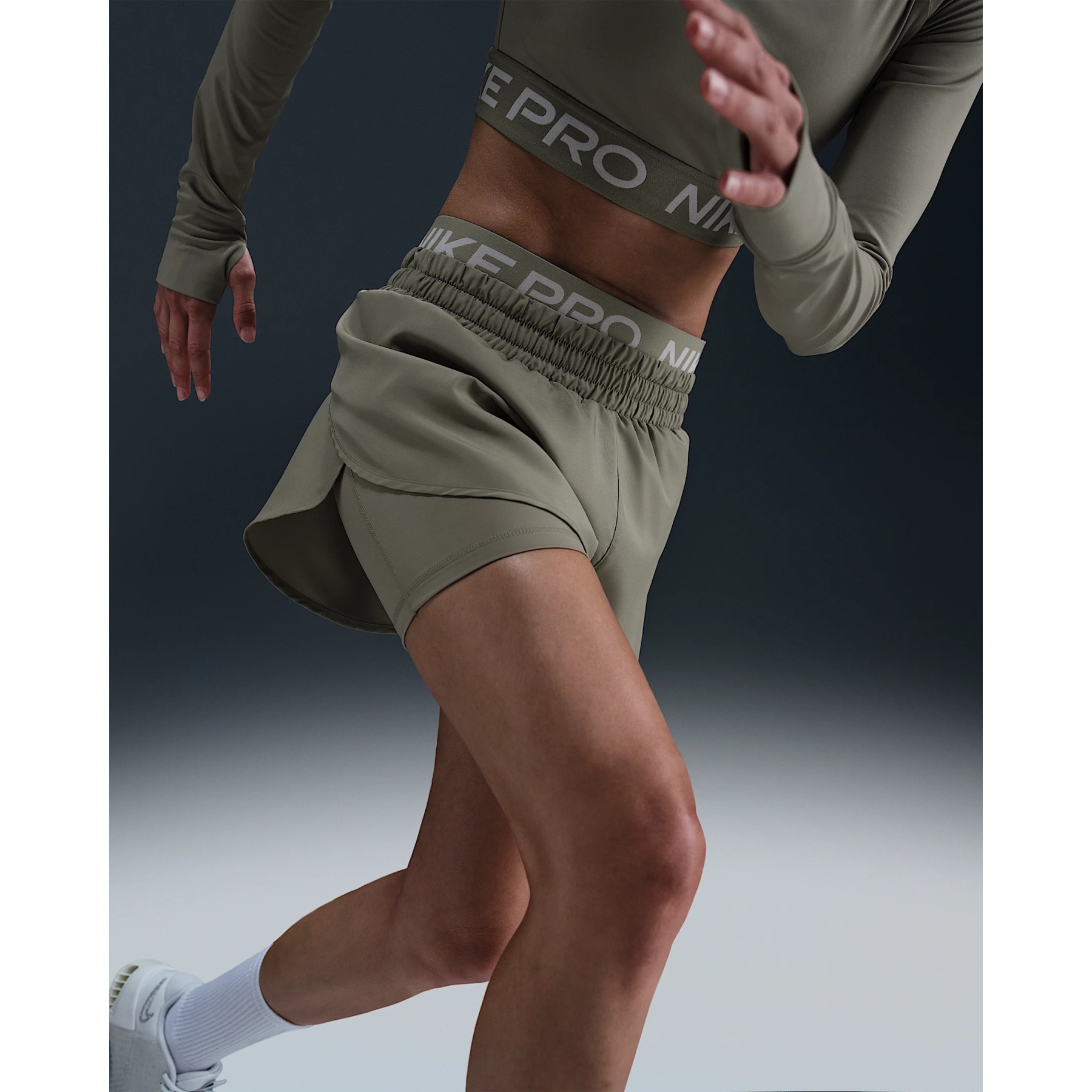 Nike Pro Dri-FIT 2-in-1  QADIN ŞORTLARI