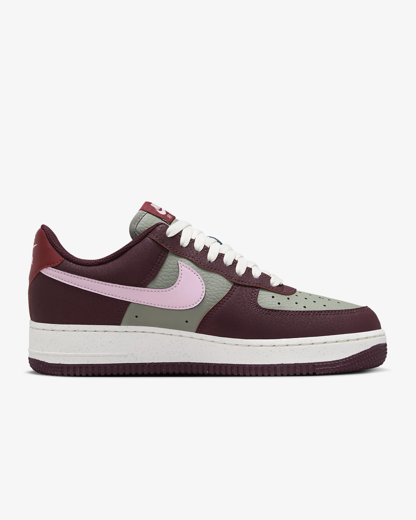Nike Air Force 1 '07 Next Nature Qadın Krossovkası
