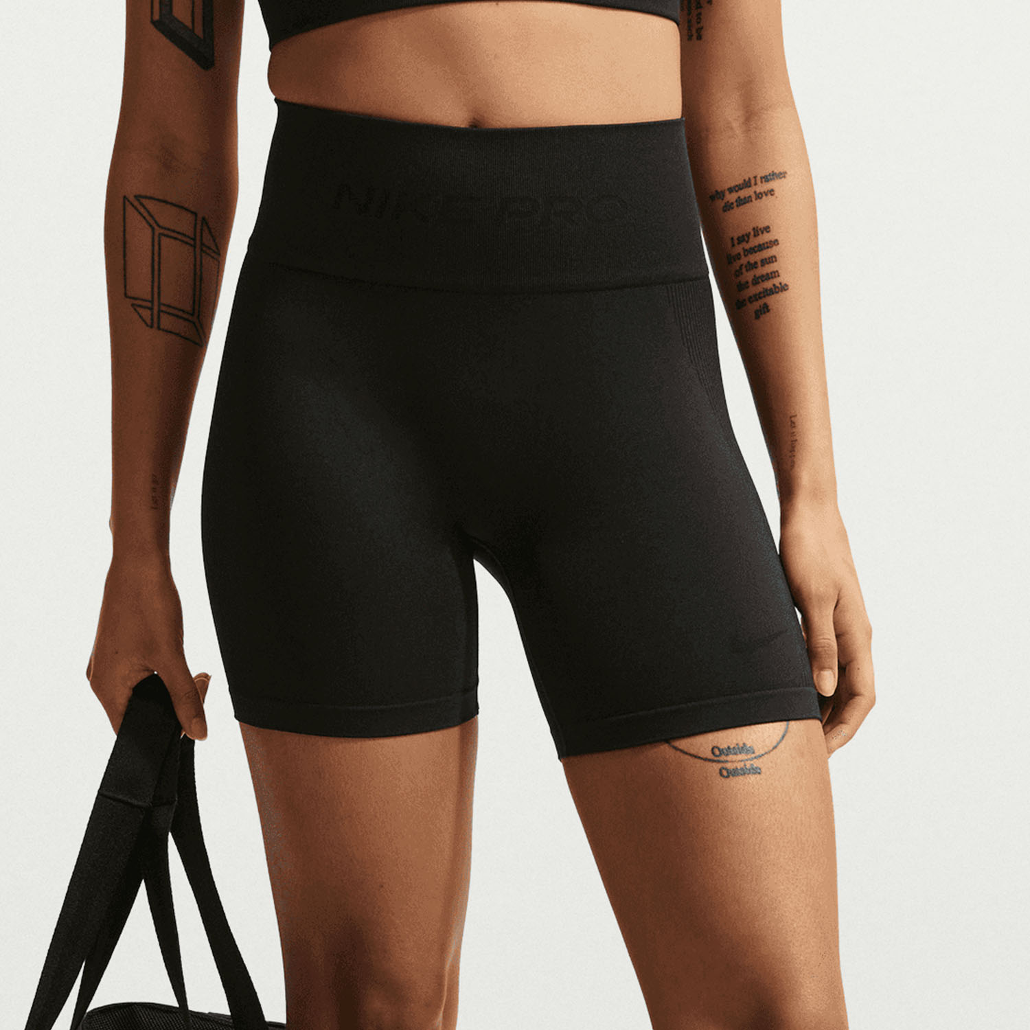 Nike Pro Dri-FIT Seamless Hr 5 Qadınlar üçün şortlar