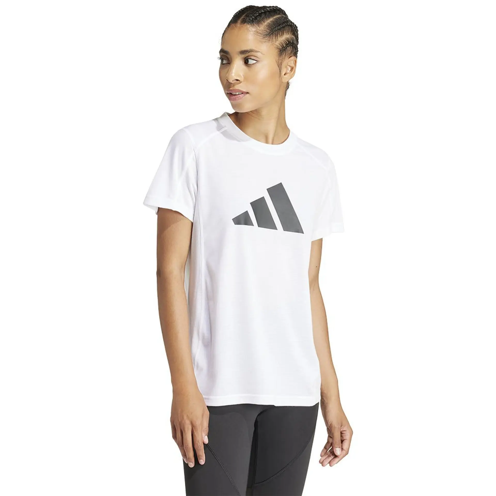Adidas Train Essentials Big Performance Logo Training Tee Qadınlar üçün köynək