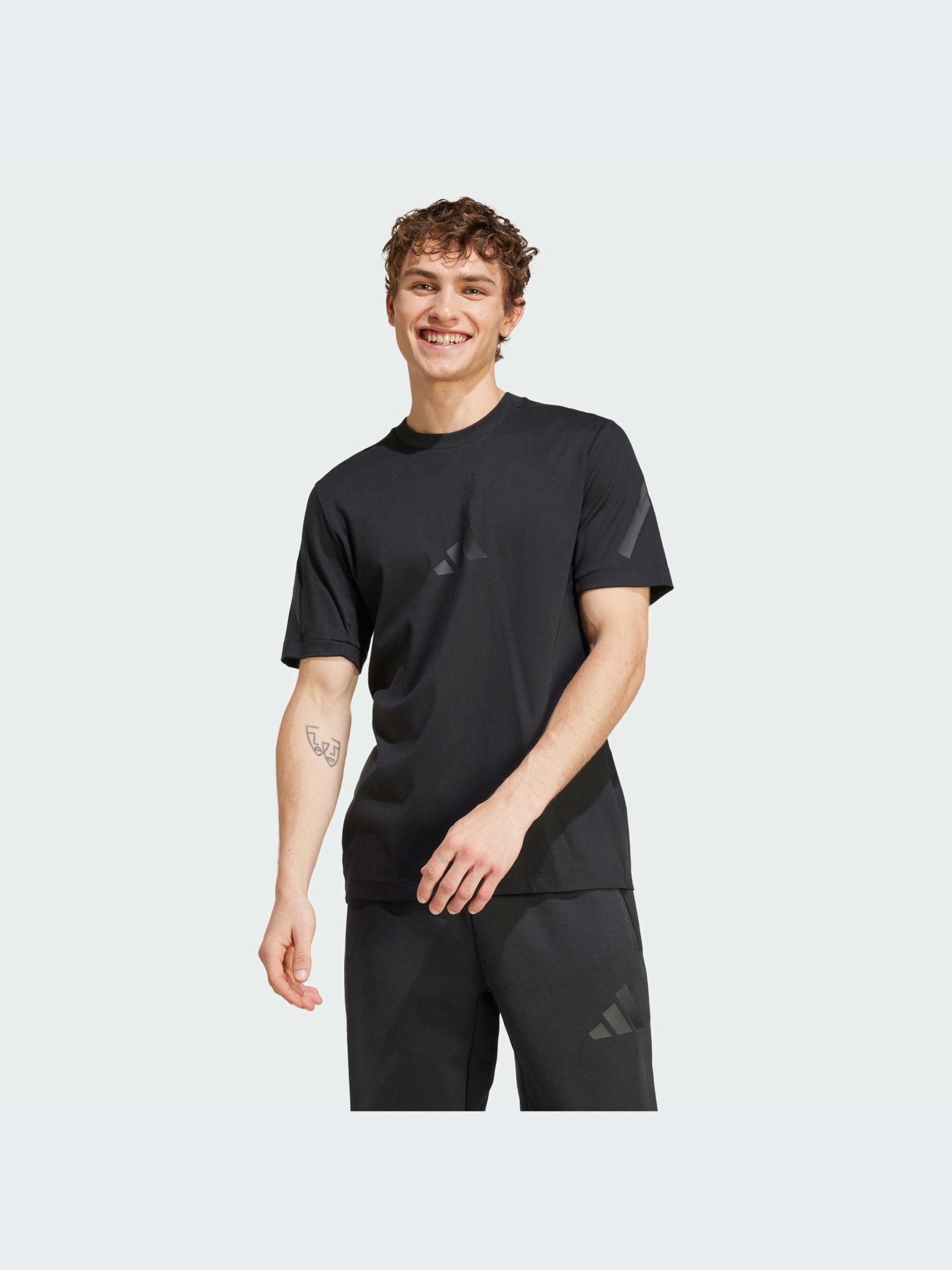 Adidas Z.N.E. Tee Kişilər üçün köynək