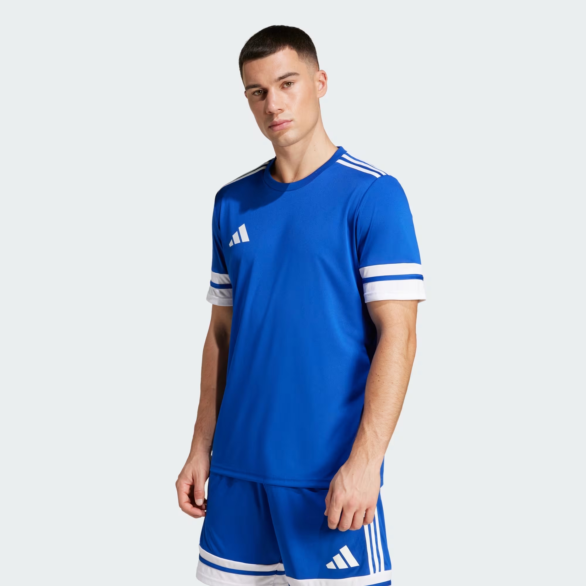 Adidas Squadra 25 Kişilər üçün futbol köynəyi