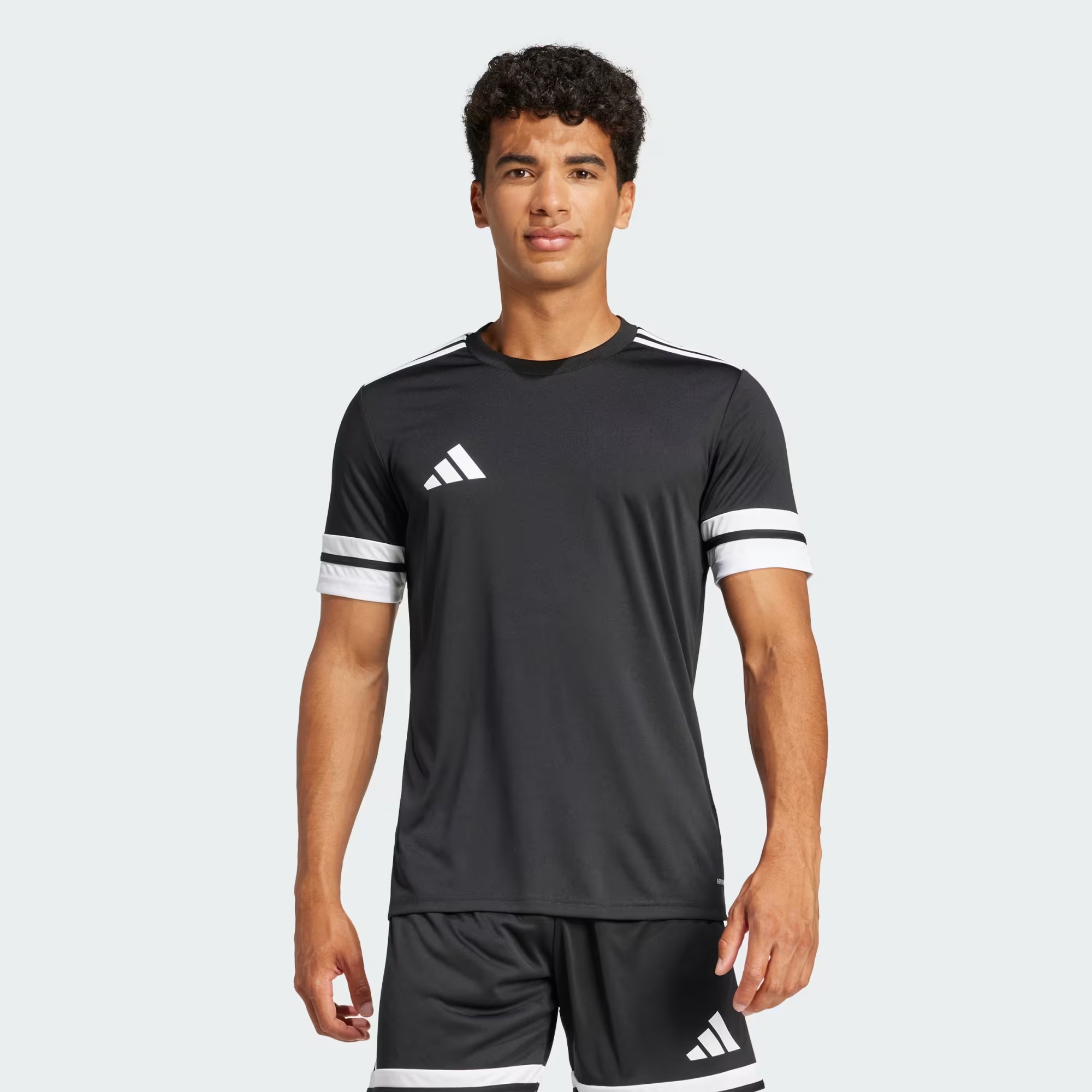 Adidas Squadra 25 Kişilər üçün futbol köynəyi