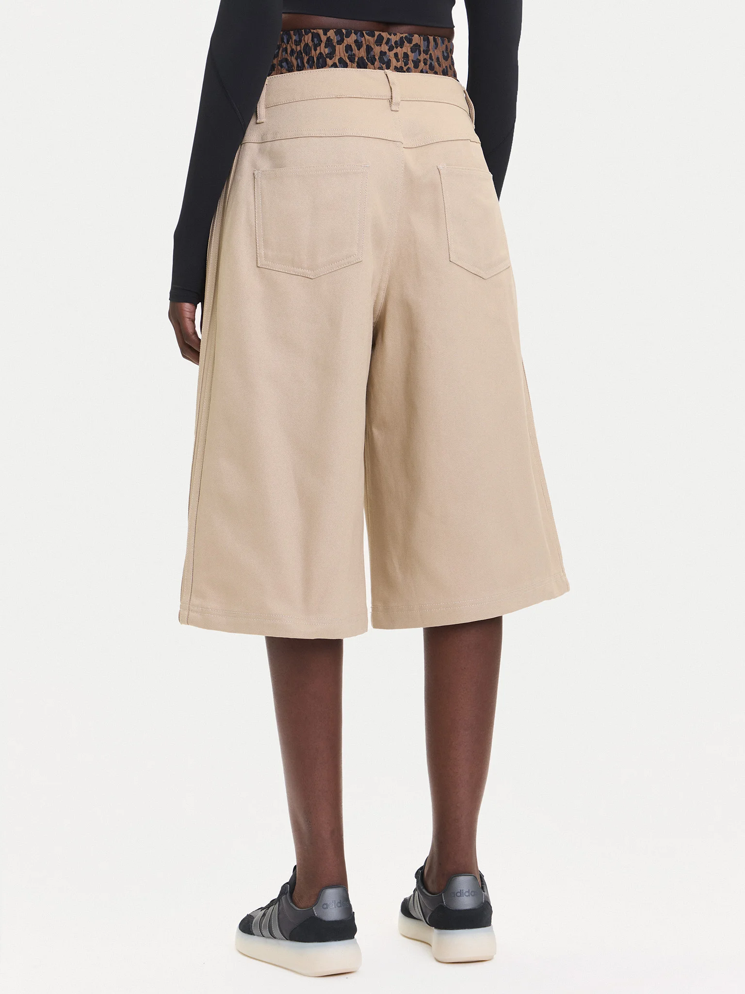 Adidas Firebird Utility Jorts Qadınlar üçün bricilər