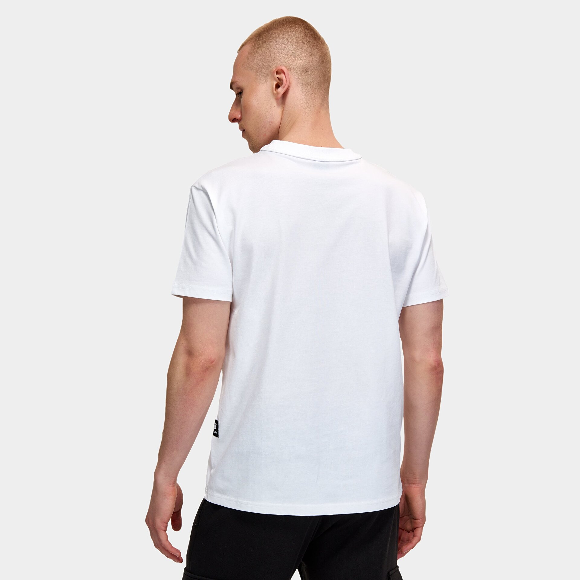 NEW BALANCE LIFESTYLE KIŞILƏR ÜÇÜN KÖYNƏK