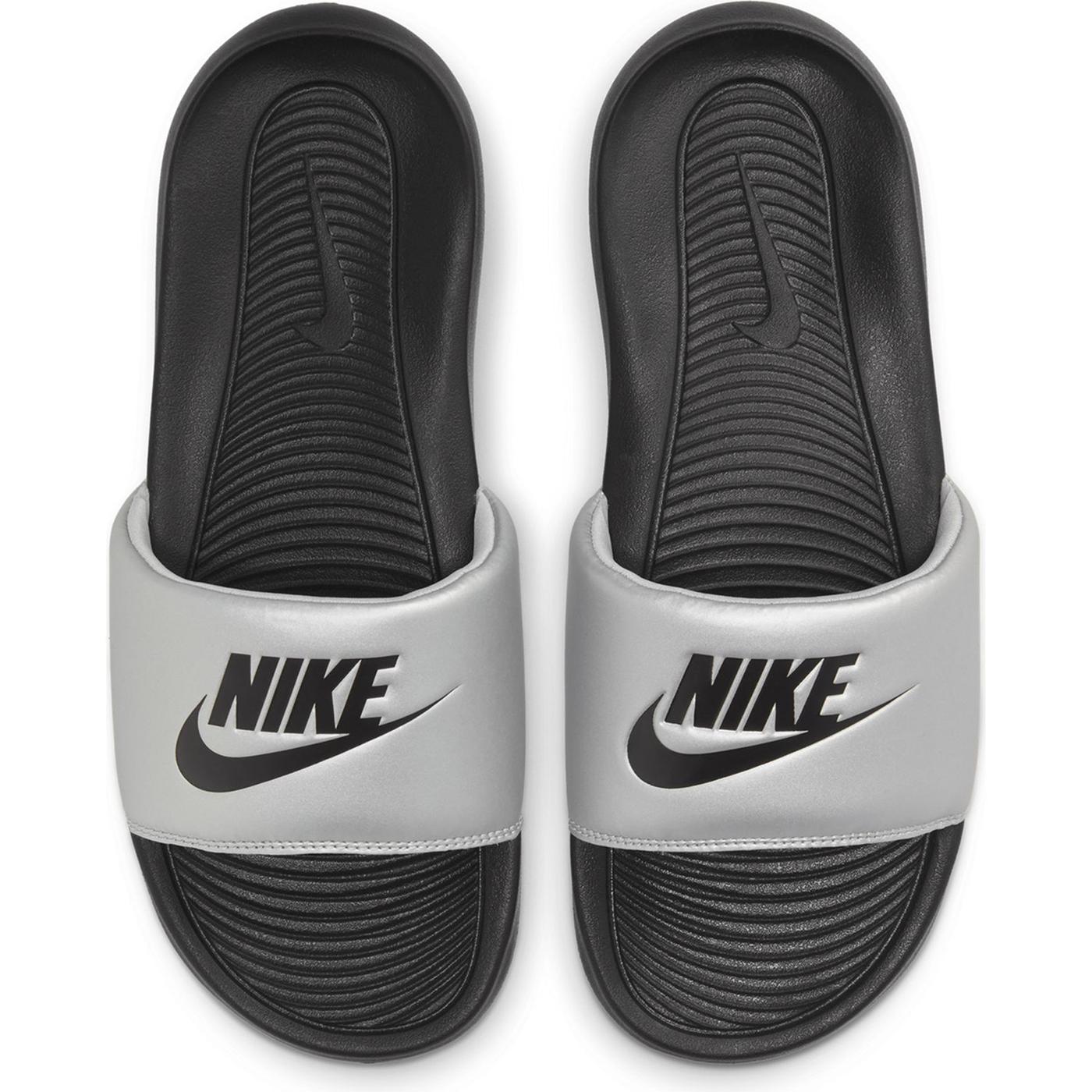 NIKE VICTORI ONE SLIDE